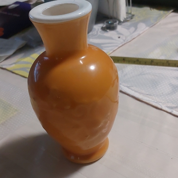 Elegant Orange Vase - Picture 2 of 15